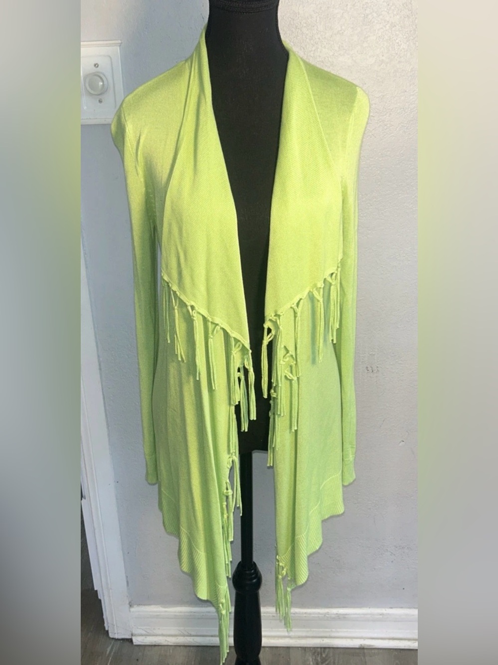Chicos Lightweight Long Sleeve Open Front Cardigan Fringe Trim Lime Green Sz 0